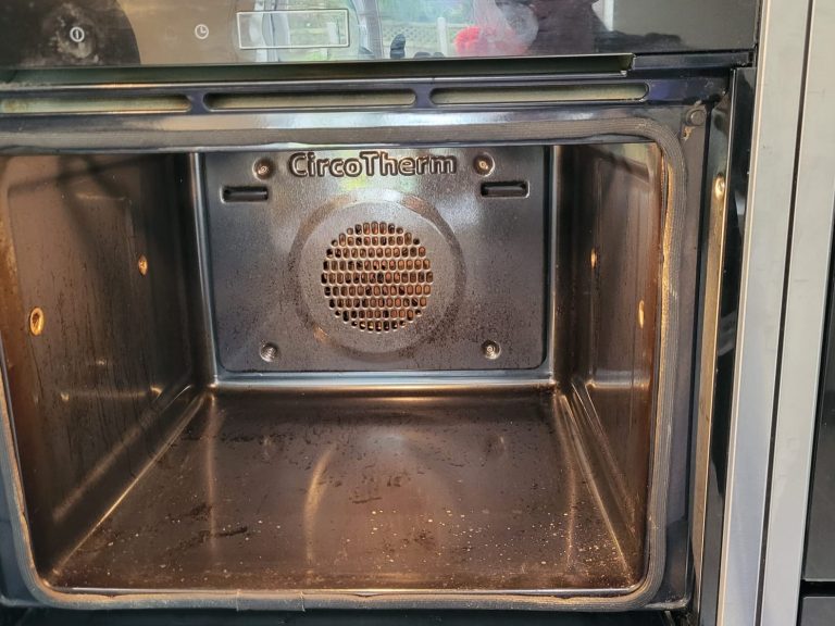 Dirty greasy Oven